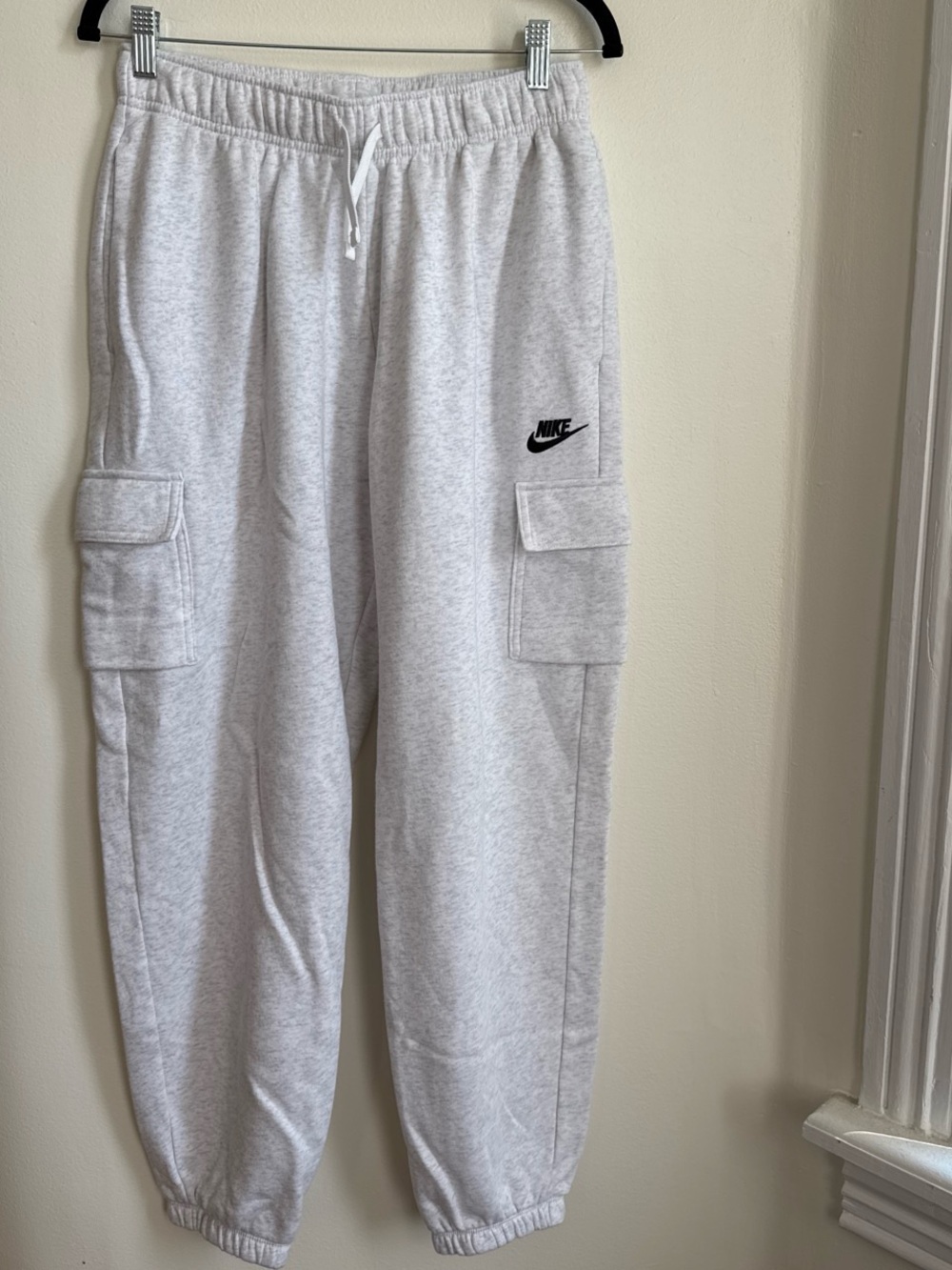 Nike Heather Gray cargo sweatpants unisex with Logo Tag